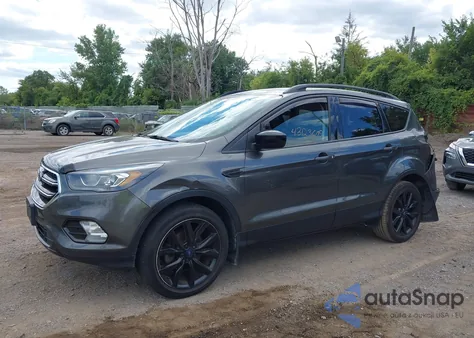 2018 Ford Escape Se z USA, uszkodzony, nr VIN 1FMCU0GD0JUB05959